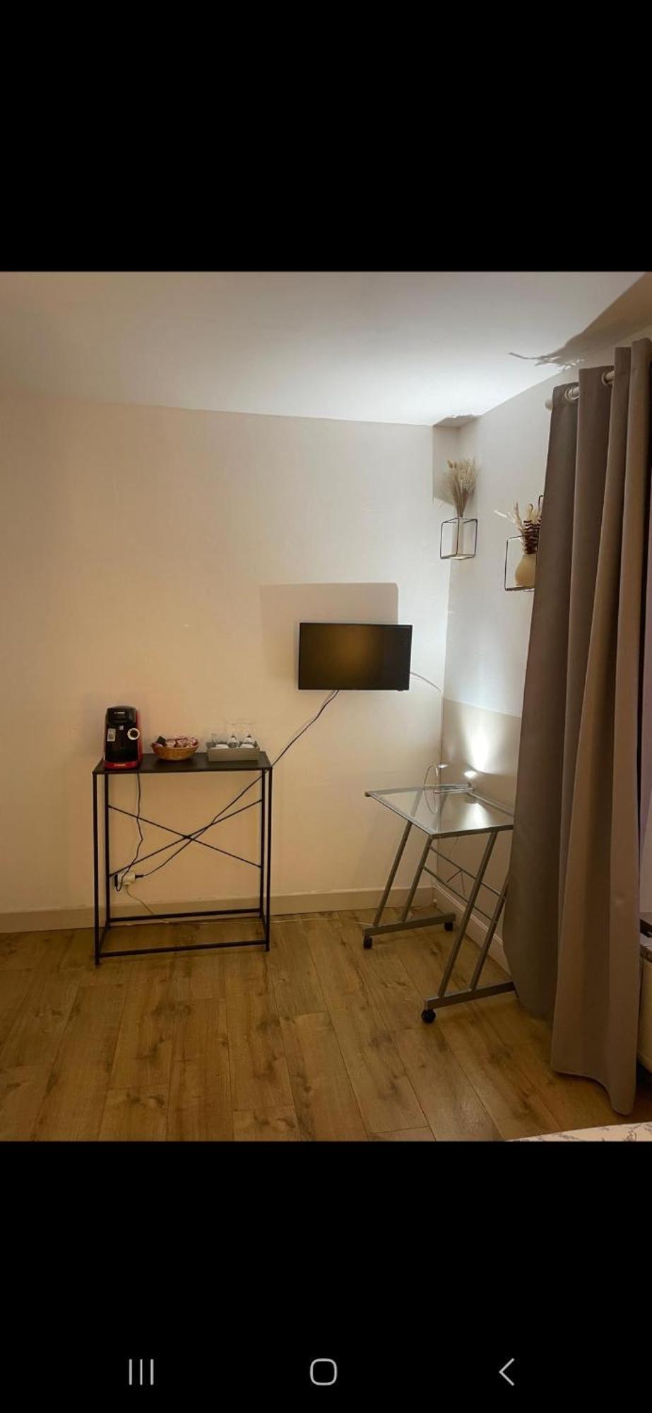 Relais St Laurent Chevreuse Rom bilde